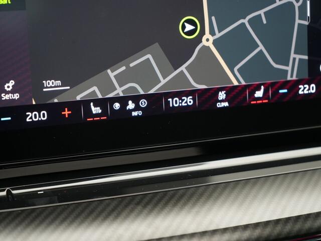 Skoda OCTAVIA 1.4 TSI RS iV Plug In Hybrid 245pk Dealer O.H. PHEV | Panodak | Head Up | Adaptive Cruise | Apple Carplay | Canton Audio | Crystal LED | RS Sportstoelen Verwarmd | Keyless | Front & Lane Assist | Sportstuur Verwarmd | Navigatie | DAB |