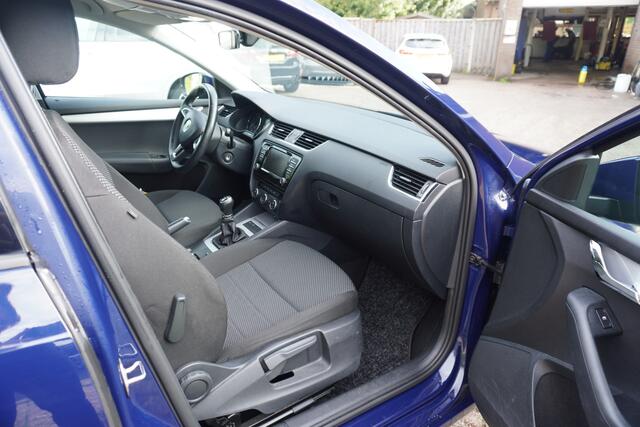 Skoda OCTAVIA 1.0 TSI Greentech Ambition Business TREKHAAK CLIMA NAVI