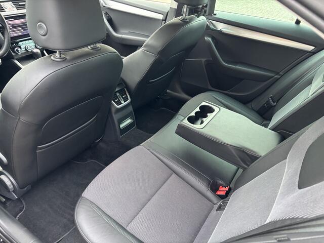 Skoda OCTAVIA 1.5 TSI Automaat Business Edition Trekhaak / Camera / Carplay