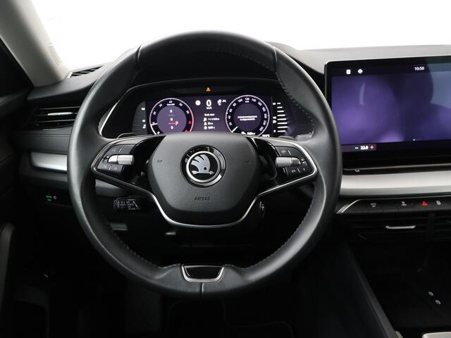 Skoda OCTAVIA Combi 1.5 TSI MHEV Business Edition | 115 PK | Automaat | Multifunctioneel stuurwiel | Adaptive Cruisecontrol | Achteruitrij camera |