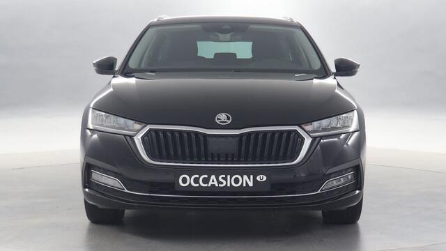 Skoda OCTAVIA Combi 1.0 TSI 110pk Business Edition DSG / Navigatie / Parkeersensoren
