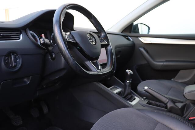 Skoda OCTAVIA Combi 1.0 TSI Greentech Business Edition