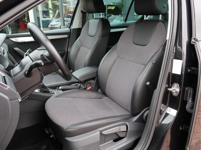 Skoda OCTAVIA 1.5 TSI Business Edition | navigatie | stoelverw | carplay |