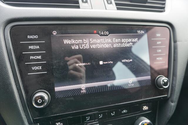 Skoda OCTAVIA Combi 1.0 TSI Automaat Greentech Ambition | CAMERA | CARPLAY | ECC | NAVI |