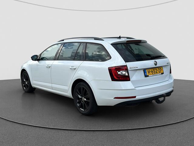 Skoda OCTAVIA Combi 1.5 TSI Greentech Sport Business | Trekhaak | Sportstoelen | Carplay | DSG | Parkeersensoren