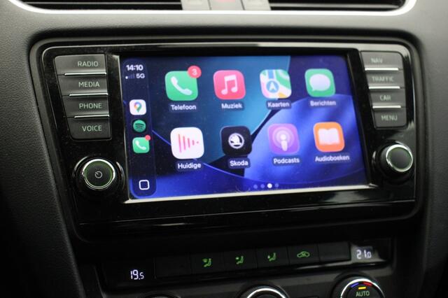 Skoda OCTAVIA 1.6 TDI Combi Amb. Bns Automaat - Carplay, Navi, Cruise, Clima, Trekhaak