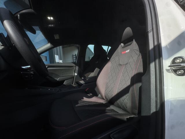 Skoda OCTAVIA Combi 1.4 TSI RS iV PHEV Business GRATIS Afleverpakket! | VRS | 4 Jaar Fabrieksgarantie! |