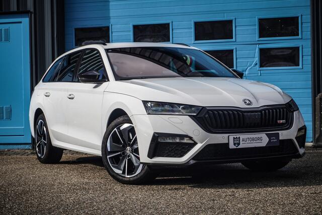 Skoda OCTAVIA Combi 1.4 TSI RS iV PHEV Business GRATIS Afleverpakket! | VRS | 4 Jaar Fabrieksgarantie! |