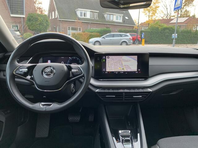 Skoda OCTAVIA Combi PHEV aut., Pano | 17inch | Digi cockpit