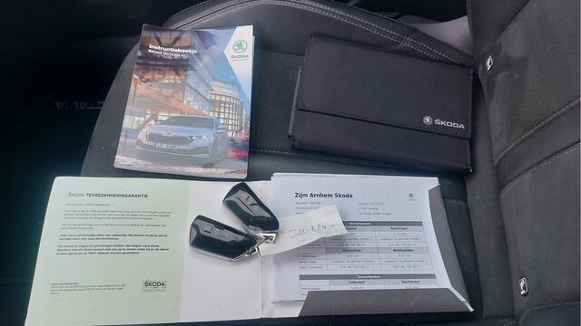 Skoda OCTAVIA Combi 1.4 TSI iV PHEV Business Edition Plus CLIMA/NAVI/LED/ACC BJ 2020