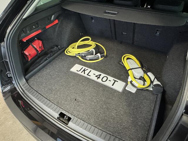 Skoda OCTAVIA Combi 1.4 Camera/Parkeersensoren/Trekhaak