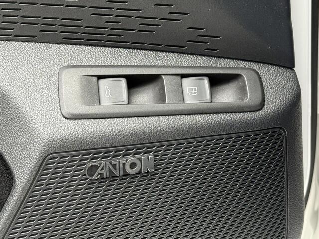 Skoda OCTAVIA Combi BWJ 2022 1.4 245 PK TSI RS iV PHEV Business AUTOMAAT | VERST. STOELEN | STOEL + STUURVERW. | NAVI | CLIMA | ADAPTIVE CRUISE | FULL LED | HALF LEDER | SPORTSTOELEN | ELEKTR. ACHTERKLEP | CAMERA | APPLE CARPLAY | ANDROID AUTO | LMV