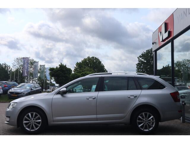 Skoda OCTAVIA Combi ¦koda 1.6 TDI Greentech Ambition Business | Trekhaak | Stoelverwarming | Navigatie