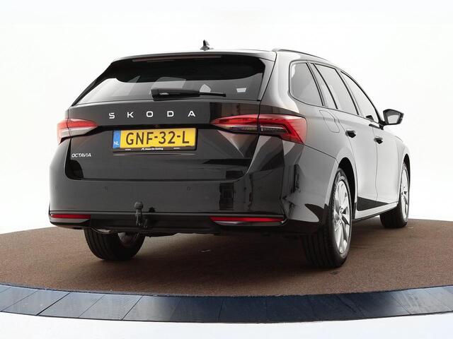 Skoda OCTAVIA Combi 1.5 TSI 115pk DSG MHEV Business Edition Plus · Camera · Inklap. Trekhaak · Keyless · Elek. Achterklep · Apple/Android Car Play · ACC · Garantie t/m 29-09-2028 of 100.000km