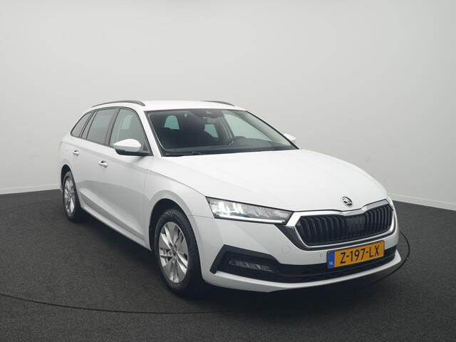 Skoda OCTAVIA Combi 1.0 TSI Business Edition - RIJKLAARPRIJS - All Seasonbanden - Apple Carplay - Android Auto - Adaptive Cruise Control - Stoelverwarming