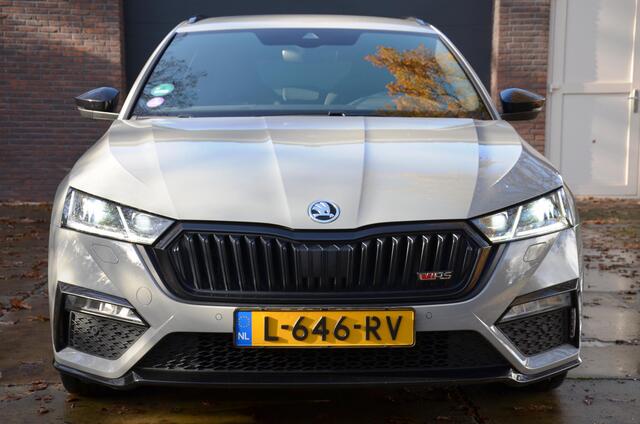 Skoda OCTAVIA Combi 1.4 TSI RS iV PHEV Business Led/Navi/Pdc/Ecc/Stoelverwarming/Virtueel dashboard/Privacy-Glass/Cr-Controle/18-Inch Lmv/RS uitvoering