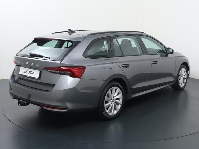 Skoda OCTAVIA Combi 1.5 TSI MHEV Business Edition | 115 PK | Automaat | Multifunctioneel stuurwiel | Adaptive Cruisecontrol | Achteruitrij camera | Trekhaak |