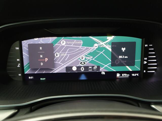 Skoda OCTAVIA Combi 1.5 TSI MHEV Business Edition | 115 PK | Automaat | Multifunctioneel stuurwiel | Adaptive Cruisecontrol | Achteruitrij camera | Trekhaak |