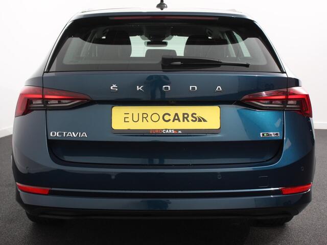 Skoda OCTAVIA Combi 1.0 e-TSI 110pk DSG Style | Navigatie | Apple Carplay/Android Auto| Parkeersensoren | Adaptive Cruise Control | Stoelverwarming | Lane Assist | Attention Assist | Ledverlichting | Afneembare trekhaak | Climatronic | Virtual Cockpit