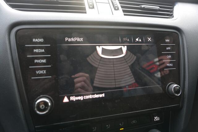 Skoda OCTAVIA Combi 1.0 TSI Greentech Ambition | TREKHAAK | CARPLAY |