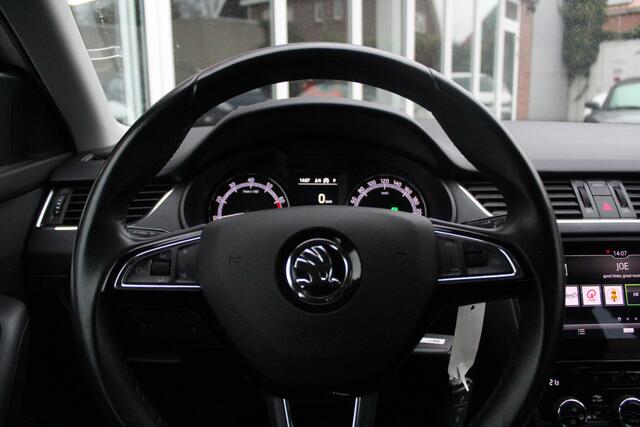 Skoda OCTAVIA Combi 1.0 TSI Greentech Ambition Business