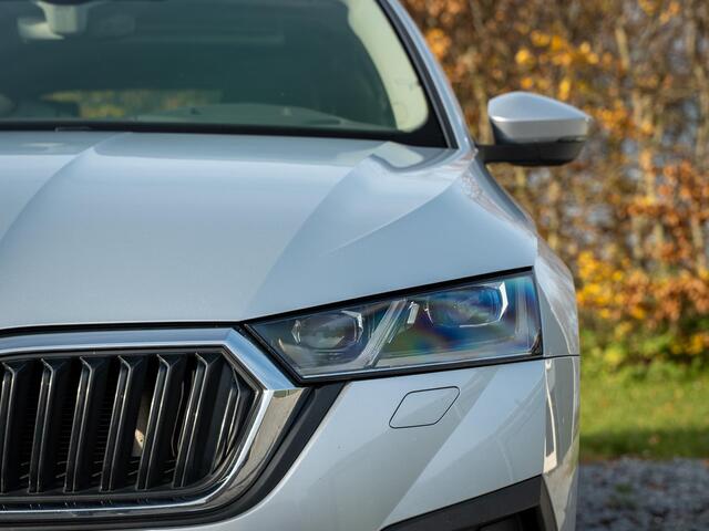 Skoda OCTAVIA Combi 1.4 TSI iV PHEV Business Edition Plus // panoramadak
