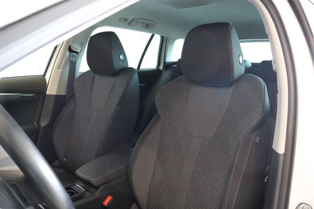 Skoda OCTAVIA 1.4 TSI IV First Ed. PHEV 204PK - 18inch - Canton Speakers - Hea