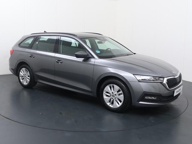 Skoda OCTAVIA Combi 1.0 e-TSI Ambition | 110 PK | Automaat | Trekhaak wegklapbaar | Apple Carplay/Android Auto |