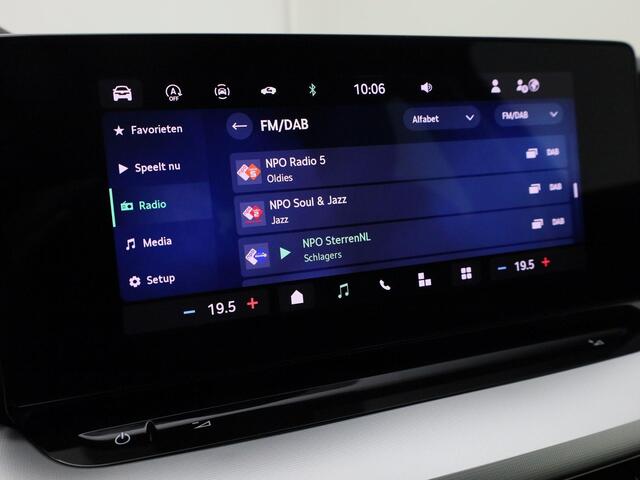 Skoda OCTAVIA Combi 1.5TSI/115PK MHEV Business Edition Plus DSG · Apple/Android Car Play · Trekhaak · Camera + Parkeersensoren · Garantie t/m 29-09-2028 of 100.000km