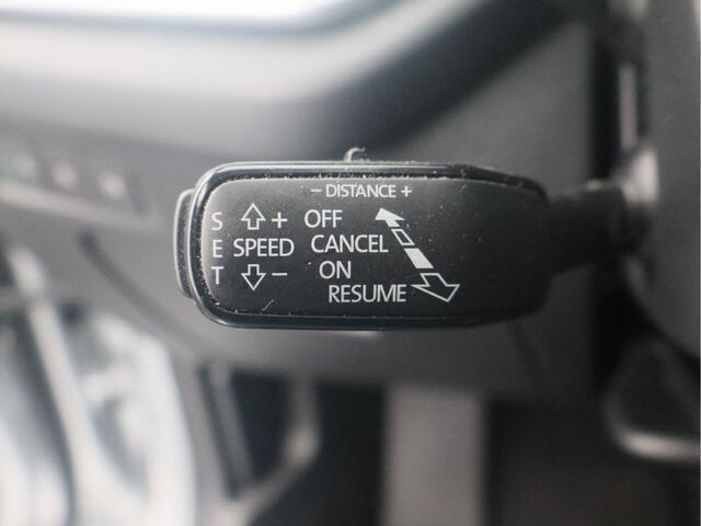 Skoda OCTAVIA Combi 1.5 e-TSI Business Edition Plus/ lage km/ zeer mooi!