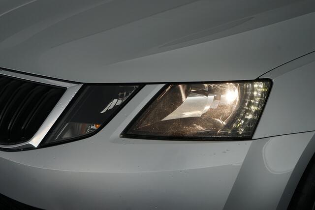 Skoda OCTAVIA Combi 1.0 TSI Greentech Business Edition