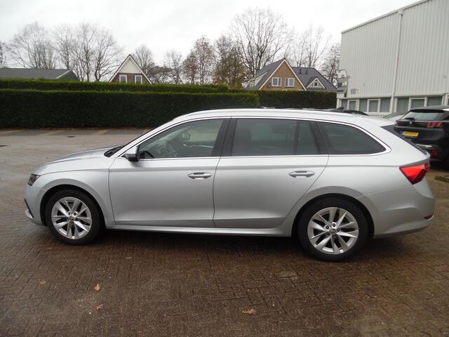 Skoda OCTAVIA Combi 1.0 TSI Style