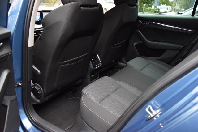 Skoda OCTAVIA Combi 1.4 TSI iV PHEV Business Edition Plus | Org. NL | BOVAG Garantie | Trekhaak | Plug in Hybride | Virtual Cockpit | Navigatie | Full LED | PDC Voor&Achter | Elektrische Kofferklep |