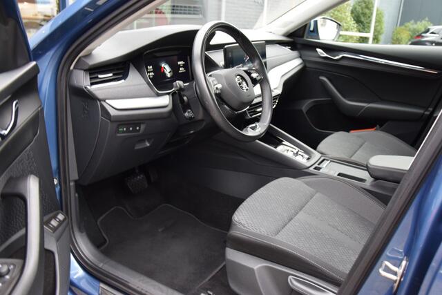 Skoda OCTAVIA Combi 1.4 TSI iV PHEV Business Edition Plus | Org. NL | BOVAG Garantie | Trekhaak | Plug in Hybride | Virtual Cockpit | Navigatie | Full LED | PDC Voor&Achter | Elektrische Kofferklep |