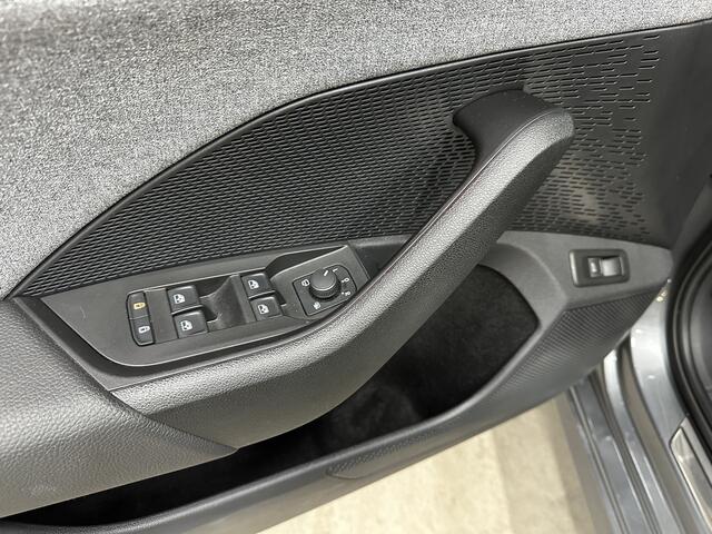 Skoda OCTAVIA Combi 1.5 TSI 150pk AUT. MHEV Business Edition | Elek. Pano.dak | Winter-pack | Navigatie