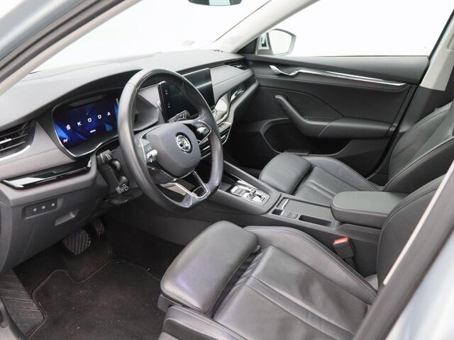 Skoda OCTAVIA Combi 1.4 TSI iV PHEV Business Edition | Full LED | Adaptive Cruise | Canton Audio | Panoramadak | Camera | Stoelverwarming en Koeling | Trekhaak | 112.596 Km!!