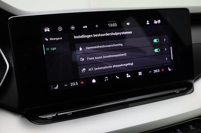 Skoda OCTAVIA Combi 1.5TSI/150PK MHEV Selection DSG · Trekhaak · Camera · Apple/Android · Keyless · Garantie tot januari 2027