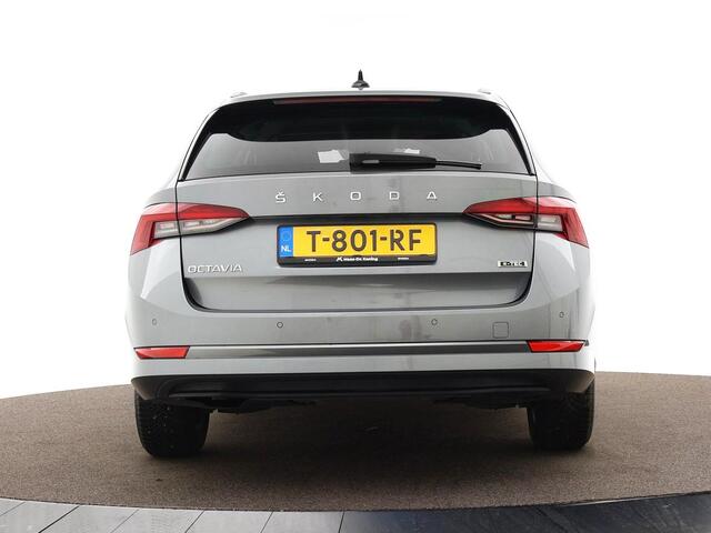 Skoda OCTAVIA Combi 1.0 e-TSI 110pk DSG Business Edition · Apple/Android Car Play · Adaptive Cruise Control · Navigatie · P-Sensoren · Stoelverwarming · 16'' Inch · Garantie t/m 21-08-2027 of 100.000km