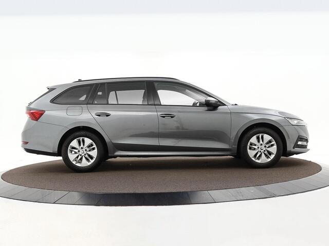 Skoda OCTAVIA Combi 1.0 e-TSI 110pk DSG Business Edition · Apple/Android Car Play · Adaptive Cruise Control · Navigatie · P-Sensoren · Stoelverwarming · 16'' Inch · Garantie t/m 21-08-2027 of 100.000km