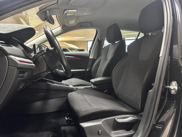 Skoda OCTAVIA Combi 1.0 e-TSI Business Edition/ Automaat/ Virtual Cockpit/ 18'' LMV/ LED Koplampen/ Stoelverw./ Apple + Android/ DAB+/ Sportstoelen/ Extra getint glas/ Camera/ Ambient Light/ Keyless-Go/ Navi/ Lane-Assist.