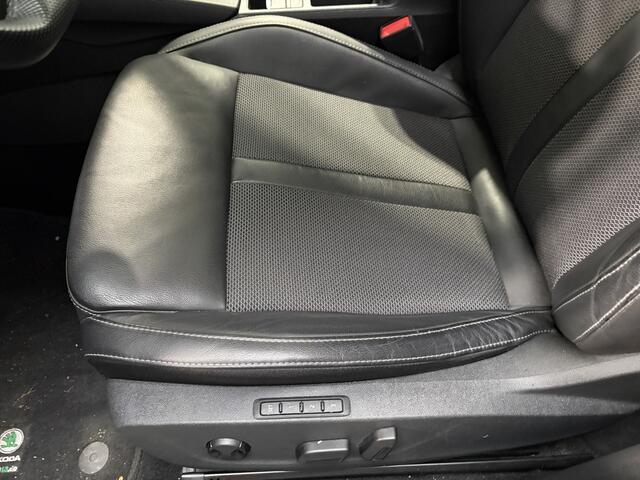 Skoda OCTAVIA Combi 1.4 TSI iV PHEV Style AUTOMAAT/ PANO/ DODE HOEK/ MEMORY SEAT/ STOEL + STUUR VERWARM./ SMARTLINK/ CLIMA/ NAVI/ 18'' LMV