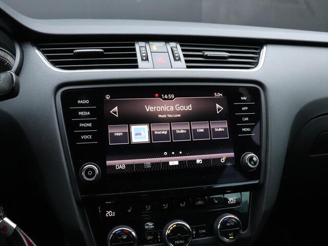 Skoda OCTAVIA Combi 1.0 TSI Greentech Style Business | TREKHAAK | PDC | CRUISE | APPLE CARPLAY | NAVI | STOELVERW. |
