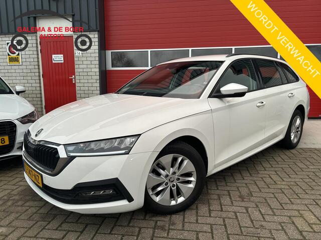 Skoda OCTAVIA Combi 1.0 TSI Business Edition TREKHAAK / FULL LED / CARPLAY / DAB+ / PDC / NAVI / CLIMA / ELEK KOFFER / NL-AUTO