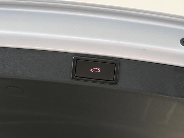 Skoda OCTAVIA Combi 1.0 e-TSI Business Edition Plus - Leder, Dodehoek, Schuif/kanteldak, Stoel/stuur verwarmd