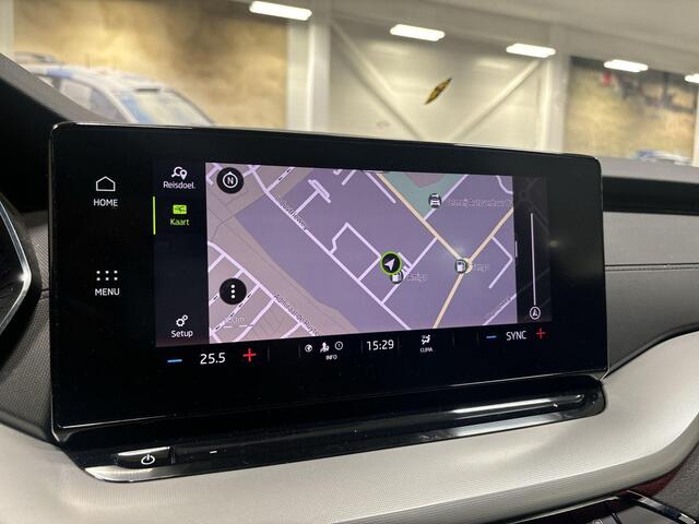 Skoda OCTAVIA Combi 1.0 e-TSI 110pk DSG Sport Business · Apple/Android Car Play · Elek. Trekhaak · Cruise Control · P-Sensoren · 16'' Inch · Garantie t/m 19-11-2027 of 100.000km