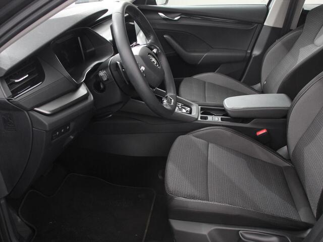 Skoda OCTAVIA Combi 1.4 TSI iV 204pk PHEV Automaat Business Edition | Navigatie | Apple Carplay/Android Auto | Adaptive Cruise Control | Camera | Stoelverwarming | Lichtmetalen Velgen