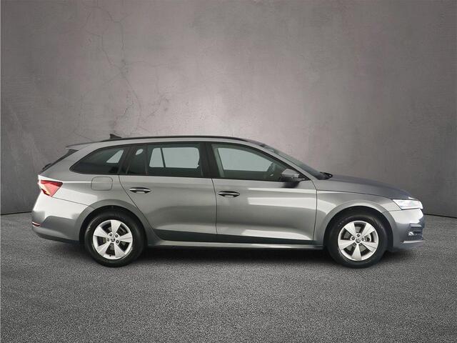 Skoda OCTAVIA Combi Business Edition 1.0 TSI 110pk Trekhaak, Elektrische achterklep, Navigatie, Parkeersensoren, Cruise control, Stoelverwarming, App connect, LED koplampen