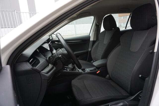 Skoda OCTAVIA Combi 1.0 TSI 110PK/Digi-Dashboard/Trekhaak/ Dealeronderhouden.