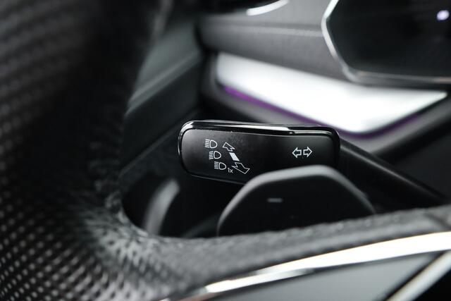 Skoda OCTAVIA Combi 2.0 TDI | Elek. Trekhaak | Navi by App | Camera | LED | 18'' | Adapt. Cruise |