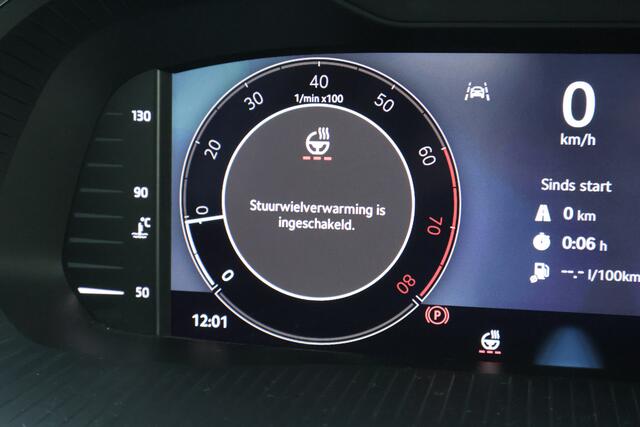 Skoda OCTAVIA Combi 1.5 TSI Edition | Origineel NL | Trekhaak | Sensoren v&a | Stuur- en stoelverwarming | Cruise Control |